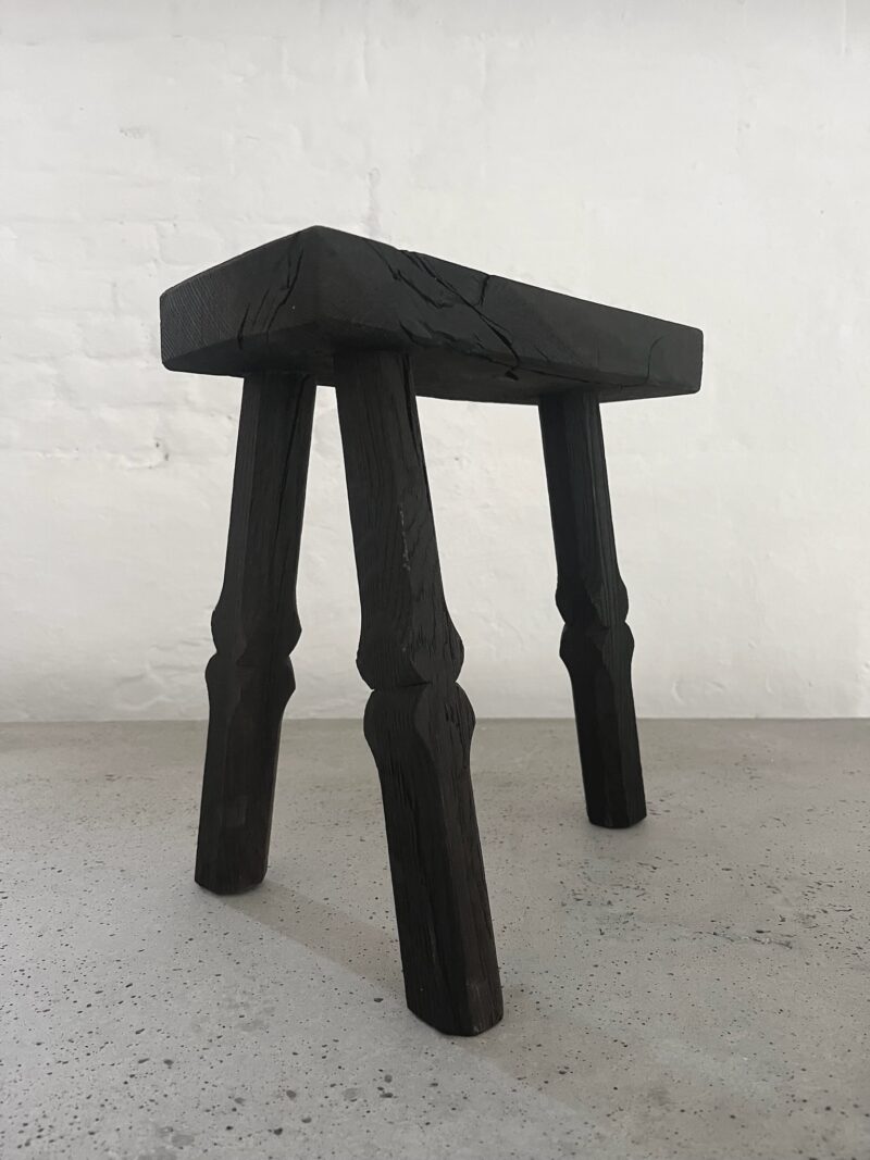 Tripod Blackened Oak Stool LINFIN Maastricht