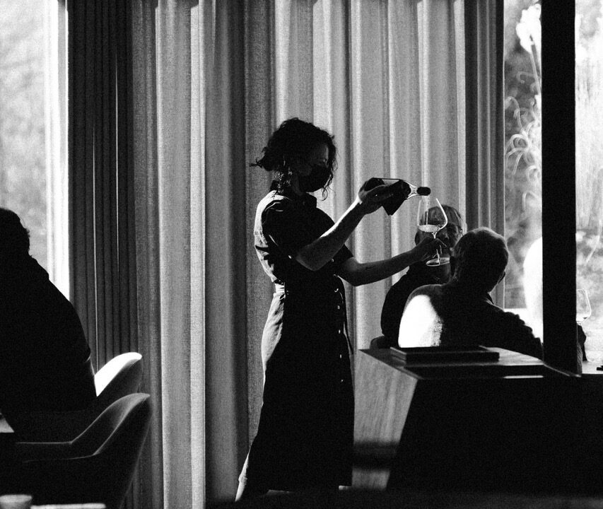 Linen Interior Elegance for Michelin‑Starred Dining | Studio LINFIN Maastricht